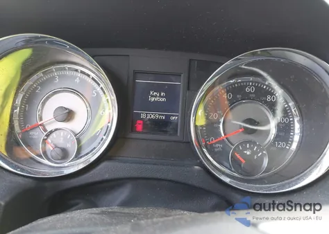 2011 Chrysler Town & Country Touring-L from USA, damaged, VIN 2A4RR8DG8BR605163